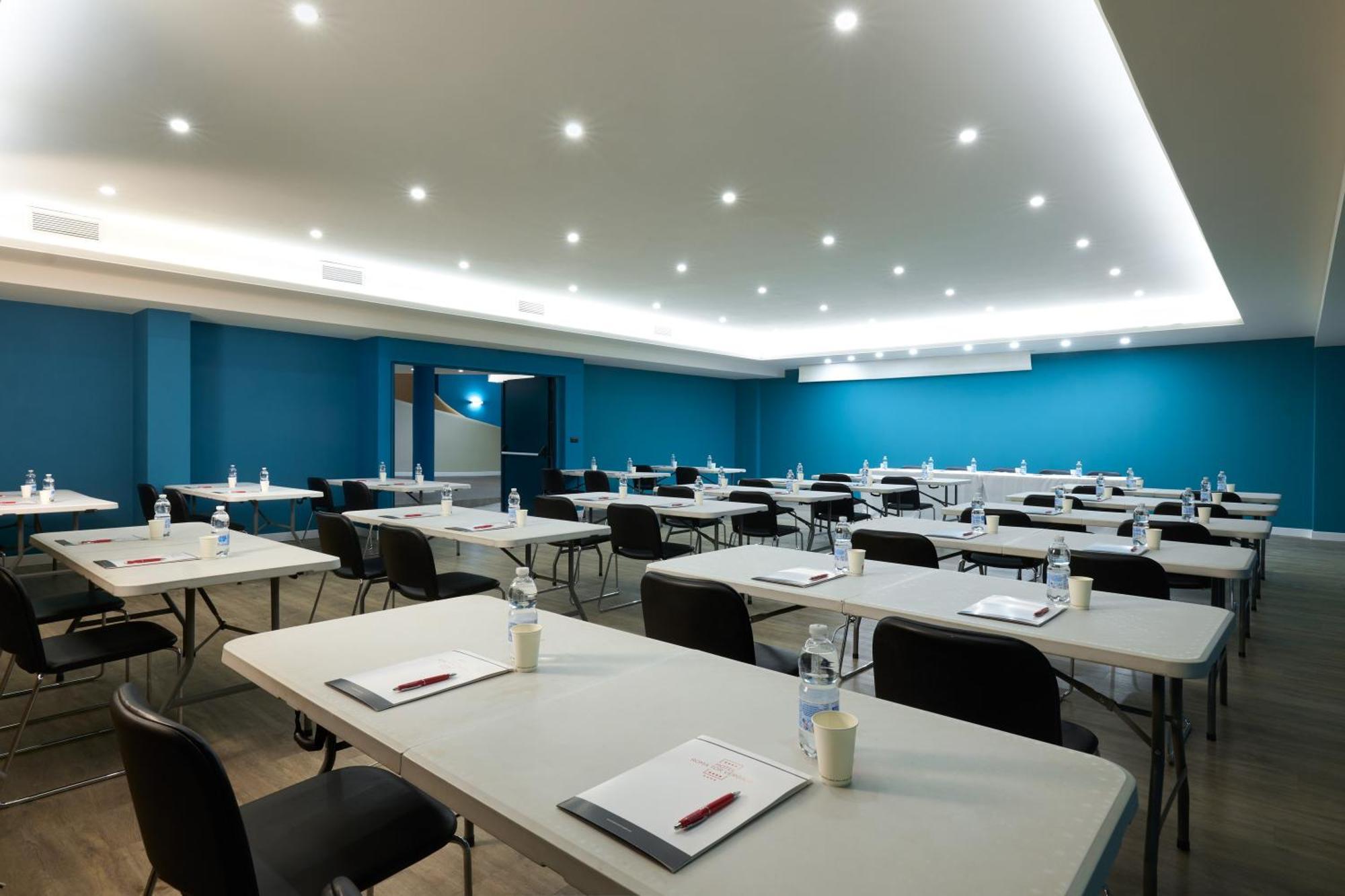 Hotel Roma Tor Vergata Екстер'єр фото