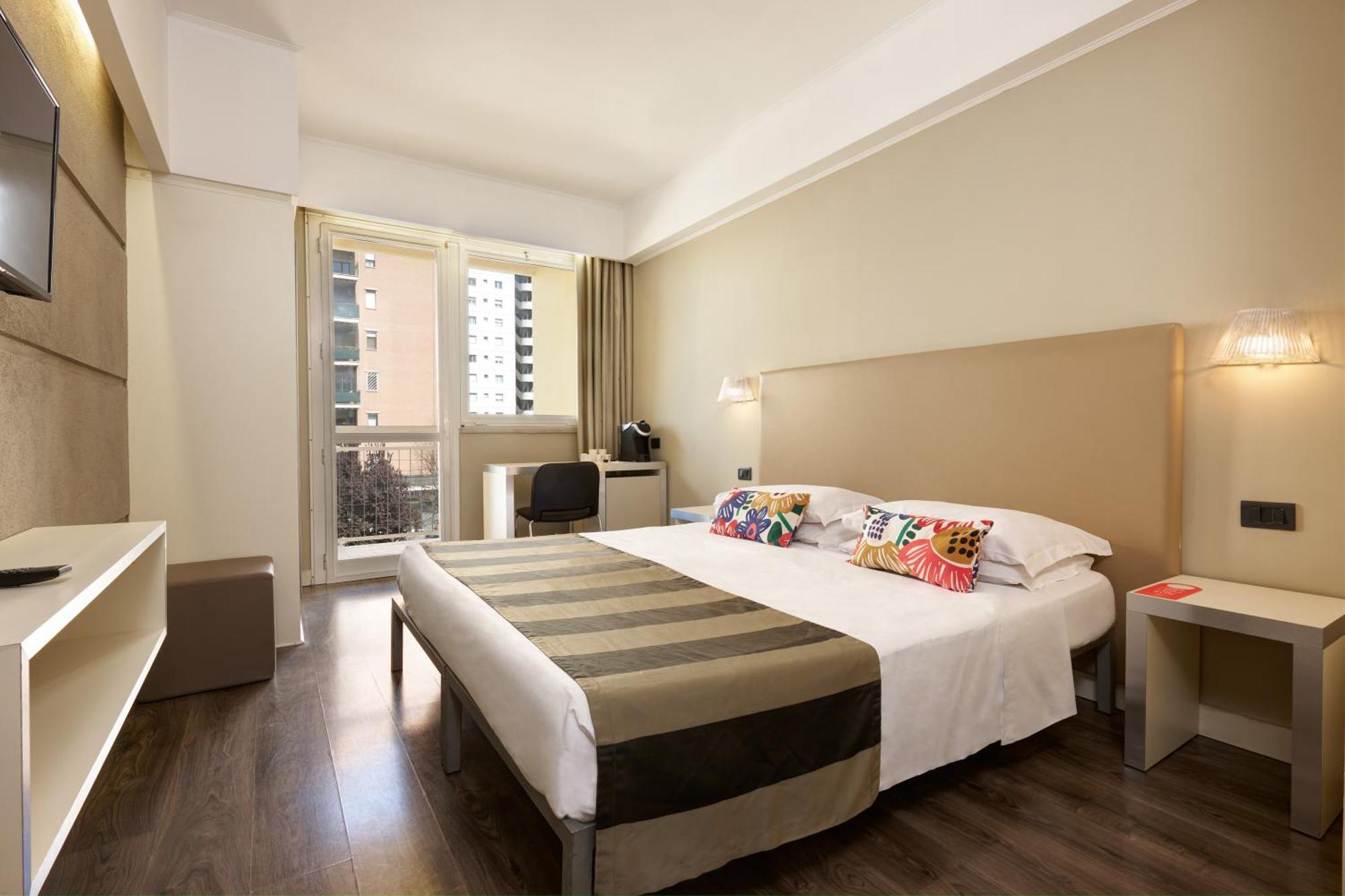 Hotel Roma Tor Vergata Екстер'єр фото
